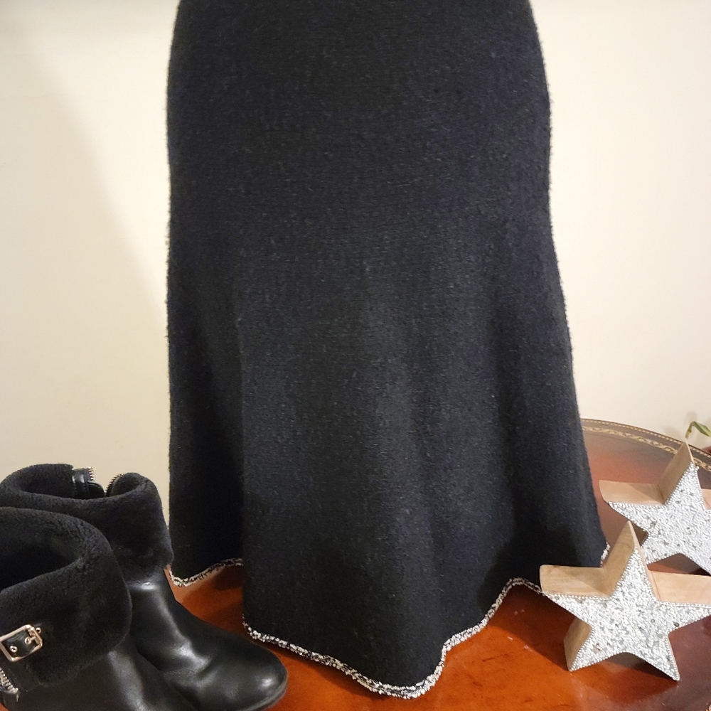 Black Knit Skirt With Embroidered Hem Size S